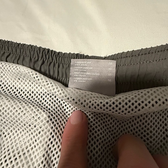 Columbia Omni-Shade Men’s Shorts Medium Gray Elastic Waist Outdoor Hiking 5” - Picture 5 of 6